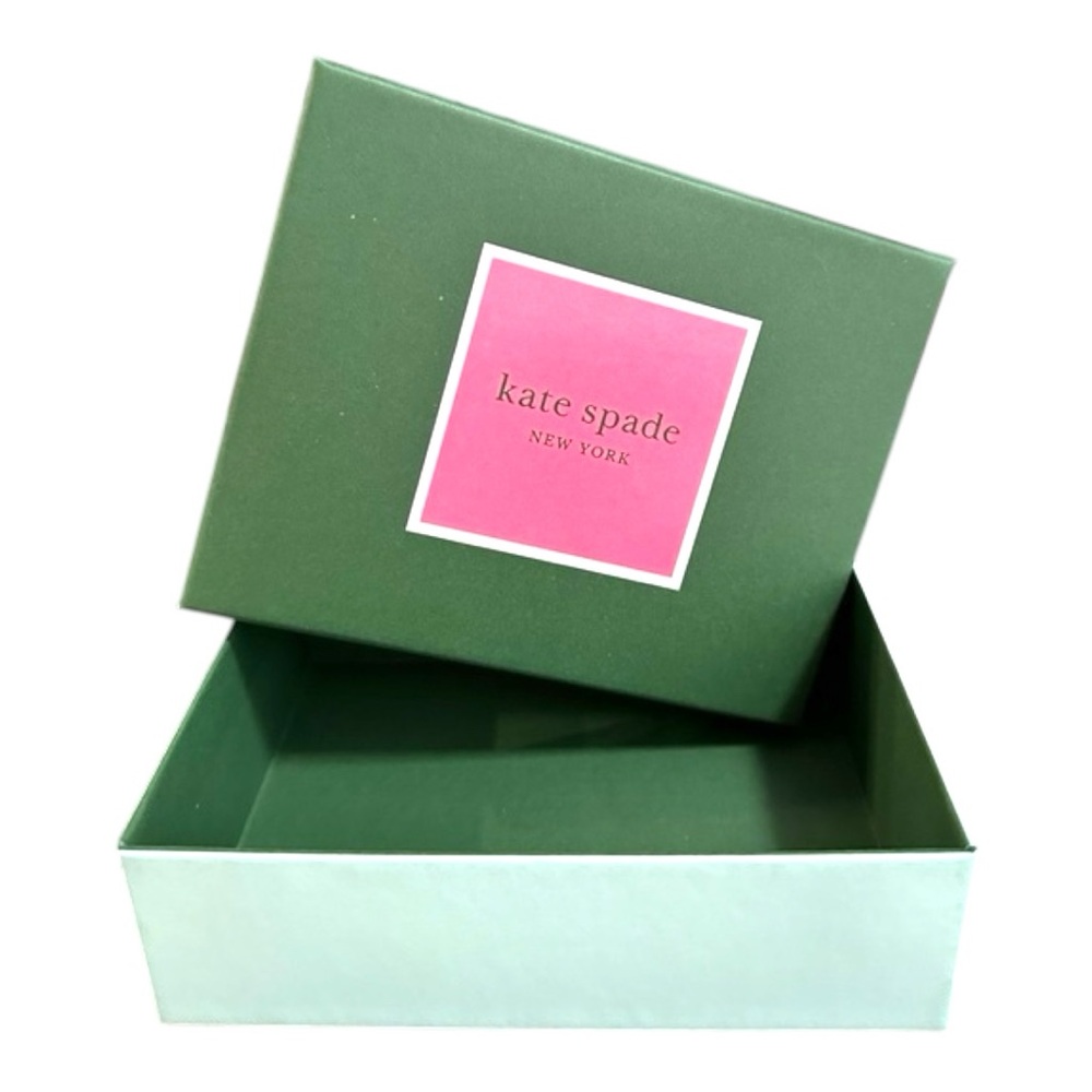Kate Spade Gift Box - Picture 2 of 4